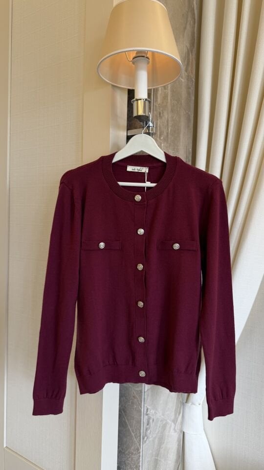 Bordo Renk Metal Düğmeli Hırka