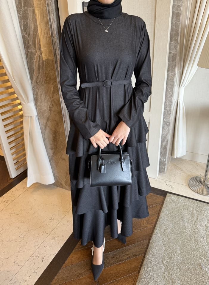 Leila Fırfırlı Elbise