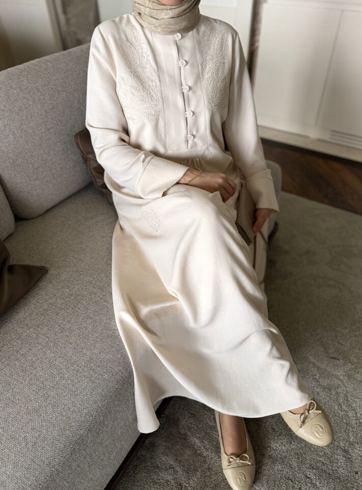 Ladure Nakışlı Keten Elbise (Naturel)