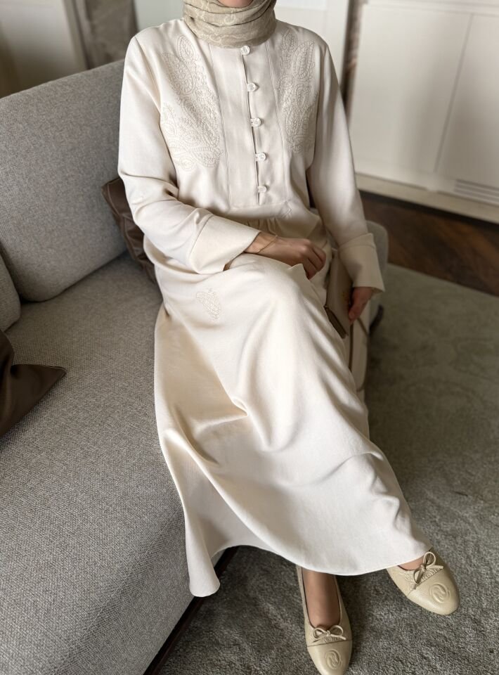 Ladure Nakışlı Elbise (Naturel)