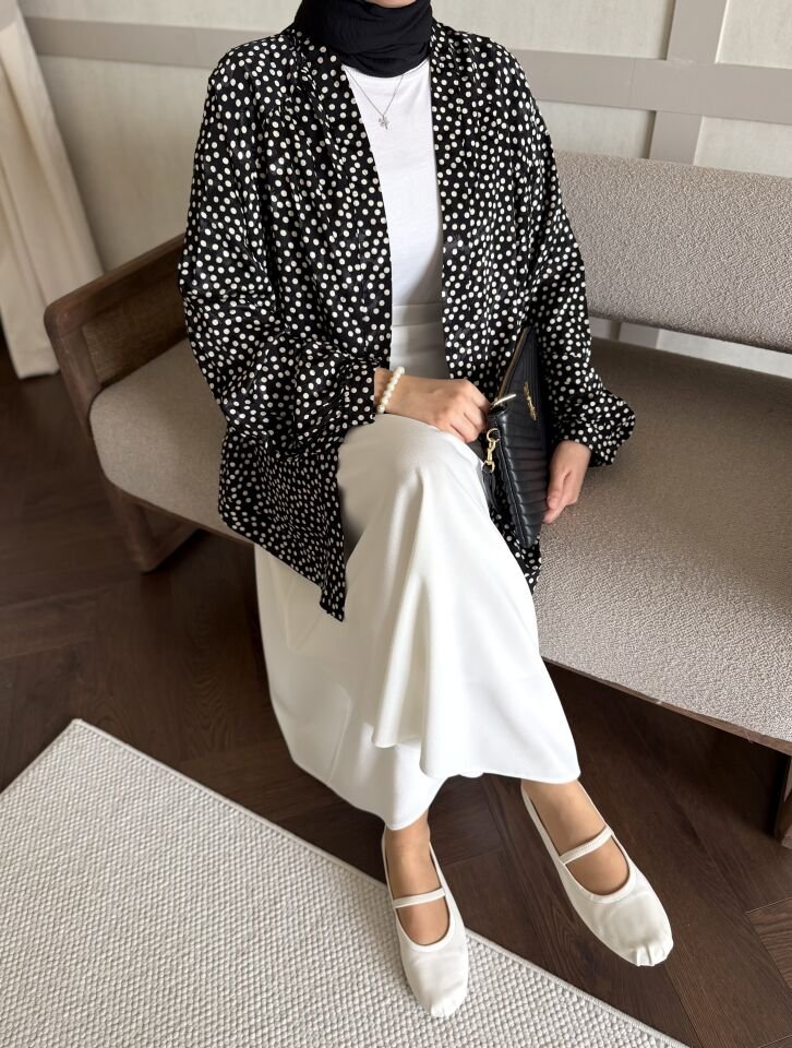 Puantiyeli Kimono