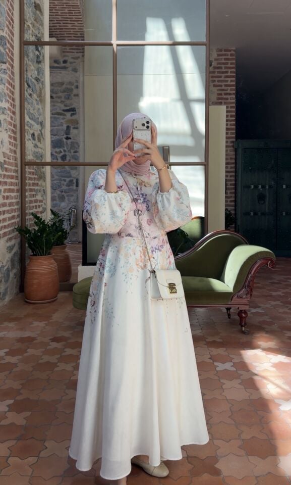 Flow Çiçek Detaylı Keten Elbise