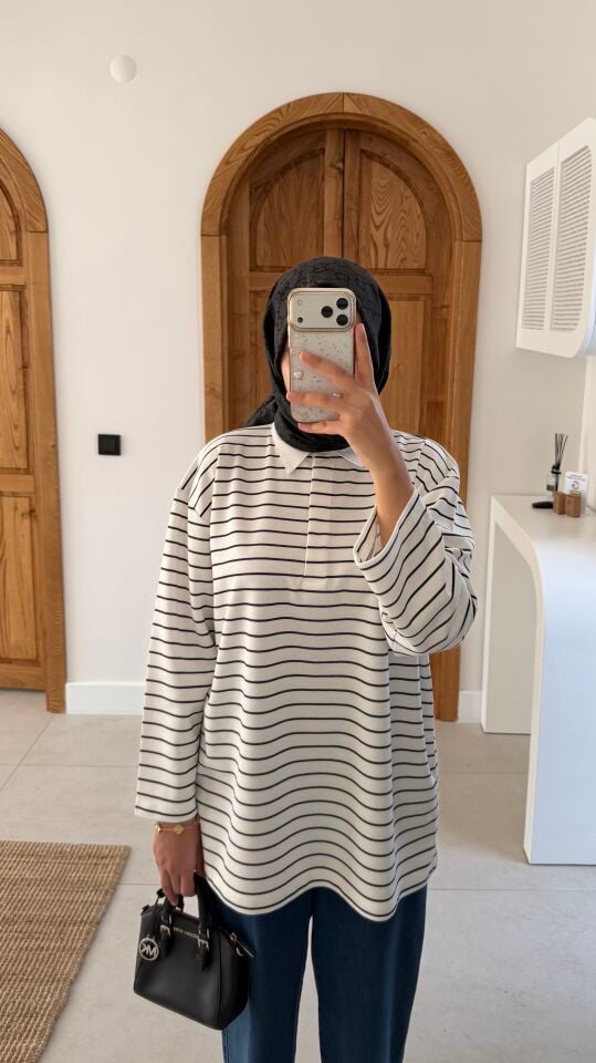 Önden Gizli Düğmeli Çizgili Sweatshirt