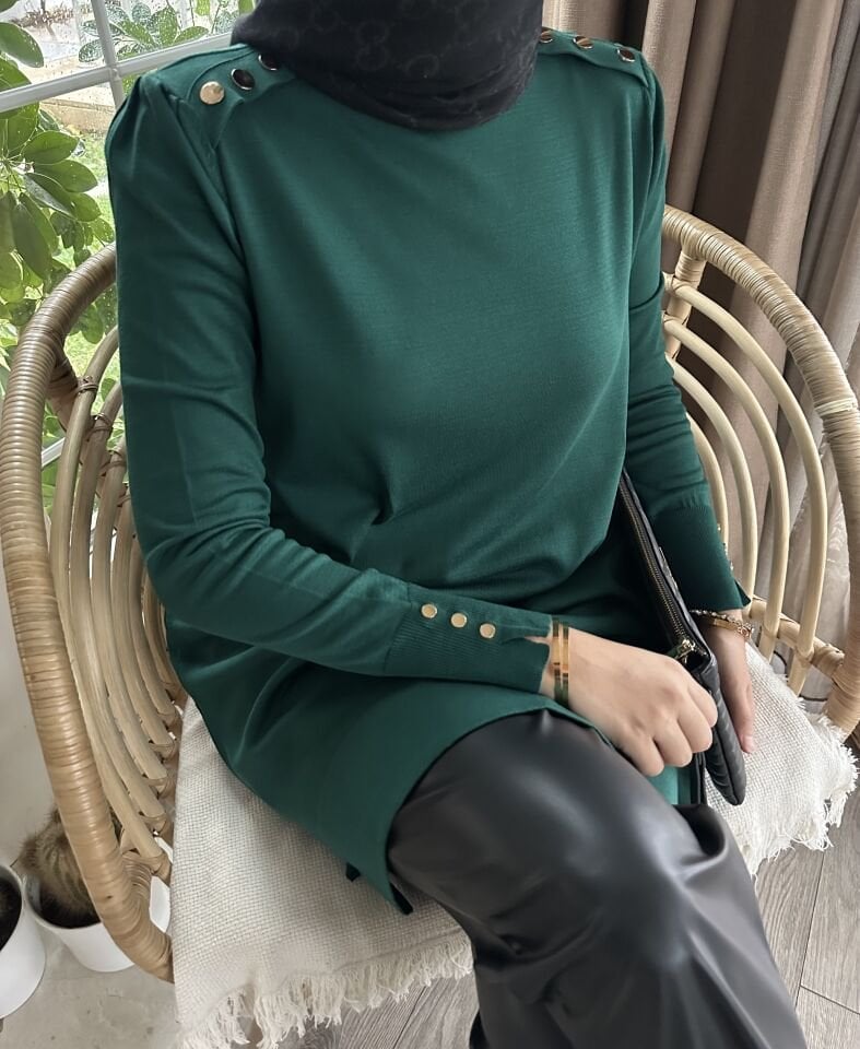 Omzu Patlı Merserize Tunik (Zümrüt Yeşili)