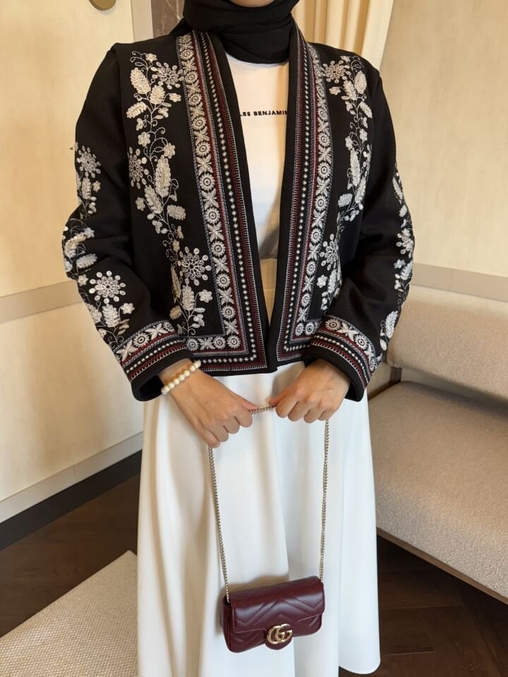 İşlemeli Kaşe Ceket (Siyah Tonlar)