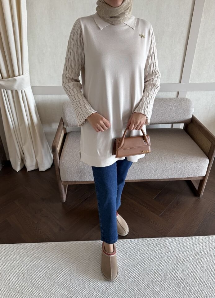 Kolları Desenli Yakalı Merserize Tunik (Bej)