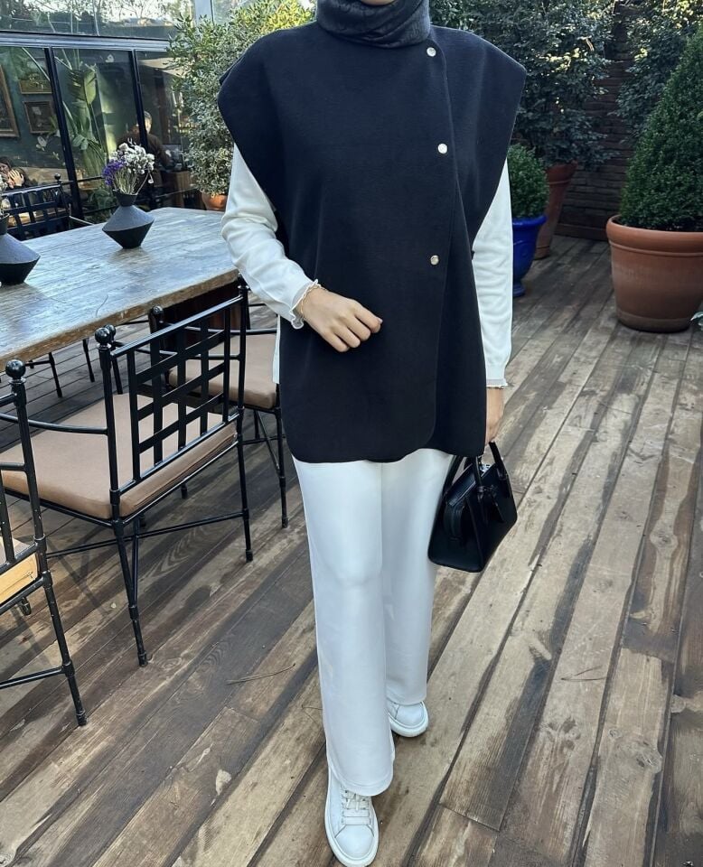 Çıt Çıtlı Kaşe Yelek (Siyah)