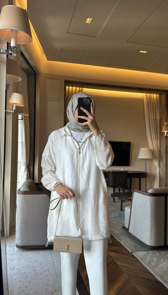 Yazlık Kapüşonlu Kap (Beyaz)