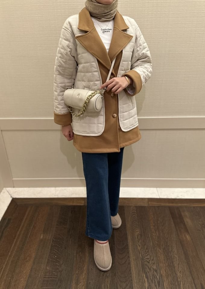 Kaşe Detaylı Kapitone Mont